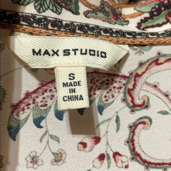 Max Studio coverup - Picture 2 of 6